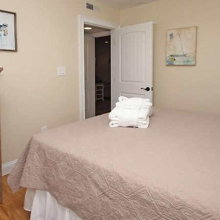 Cute 2 Bedroom, 2 Bath Condo At Folly Field Beach Hilton Head Island Exterior foto