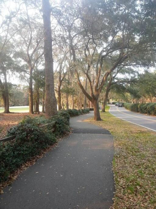 Cute 2 Bedroom, 2 Bath Condo At Folly Field Beach Hilton Head Island Exterior foto