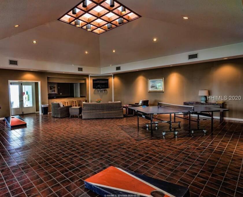 Cute 2 Bedroom, 2 Bath Condo At Folly Field Beach Hilton Head Island Exterior foto