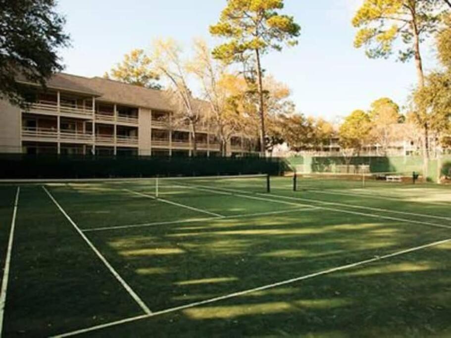 Cute 2 Bedroom, 2 Bath Condo At Folly Field Beach Hilton Head Island Exterior foto